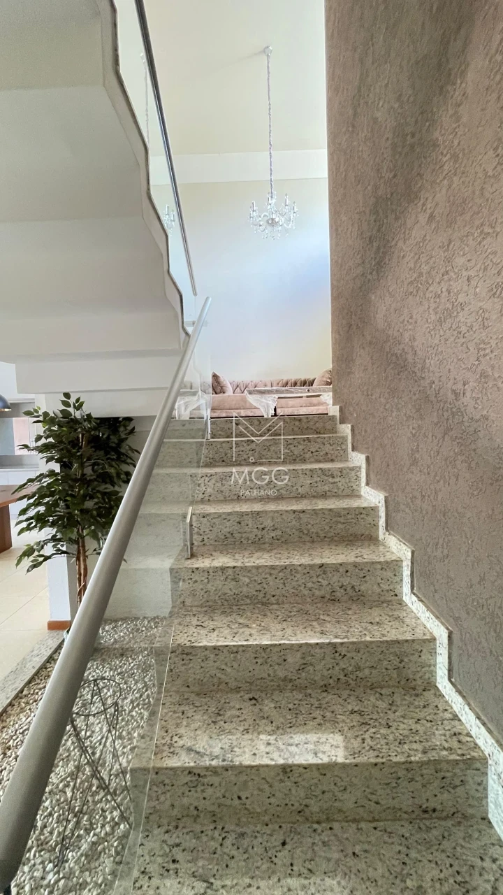 CASA CONDOMÍNIO ROYAL FOREST