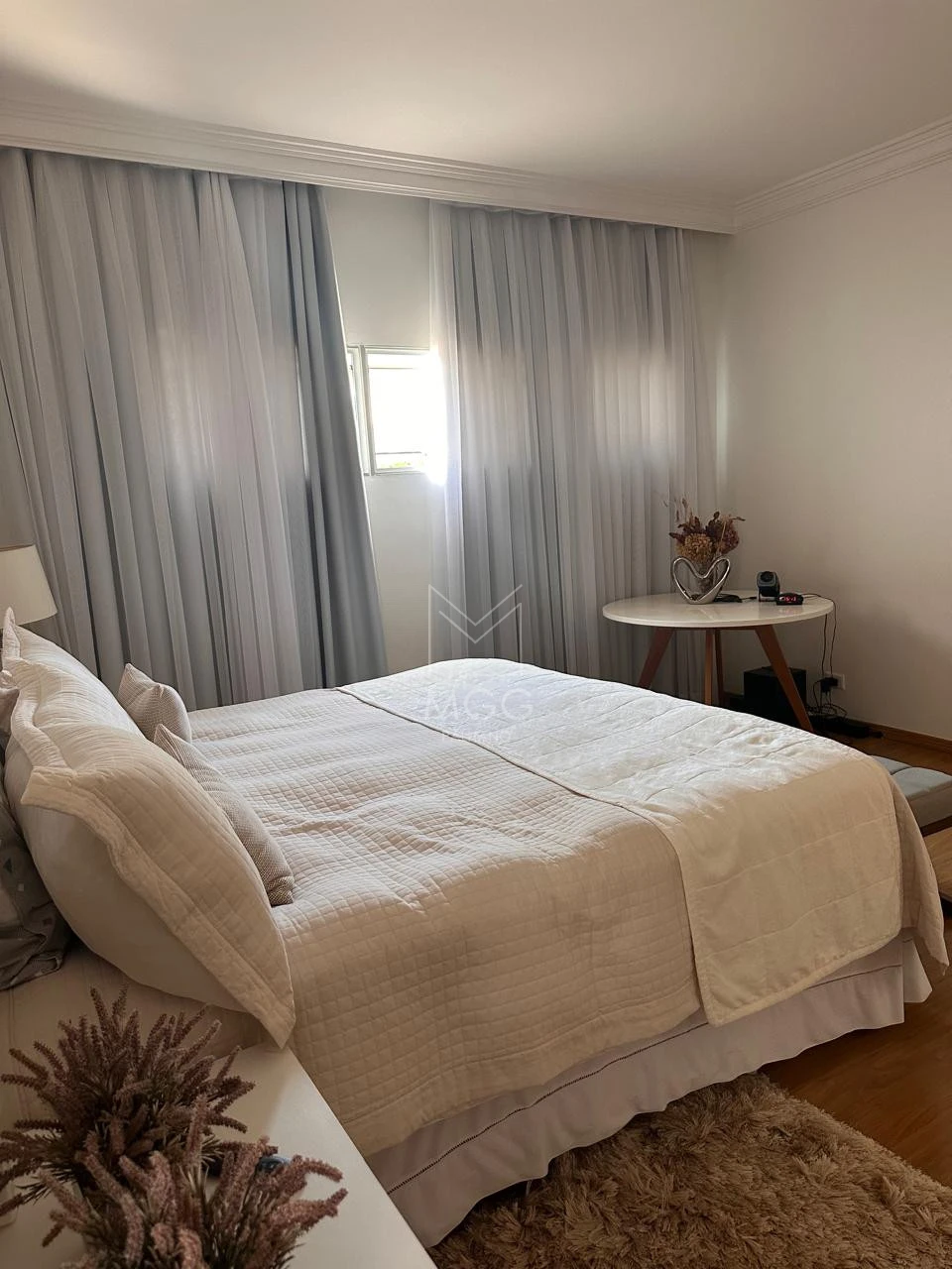 Casa em condomínio Alphaville Jacarandás