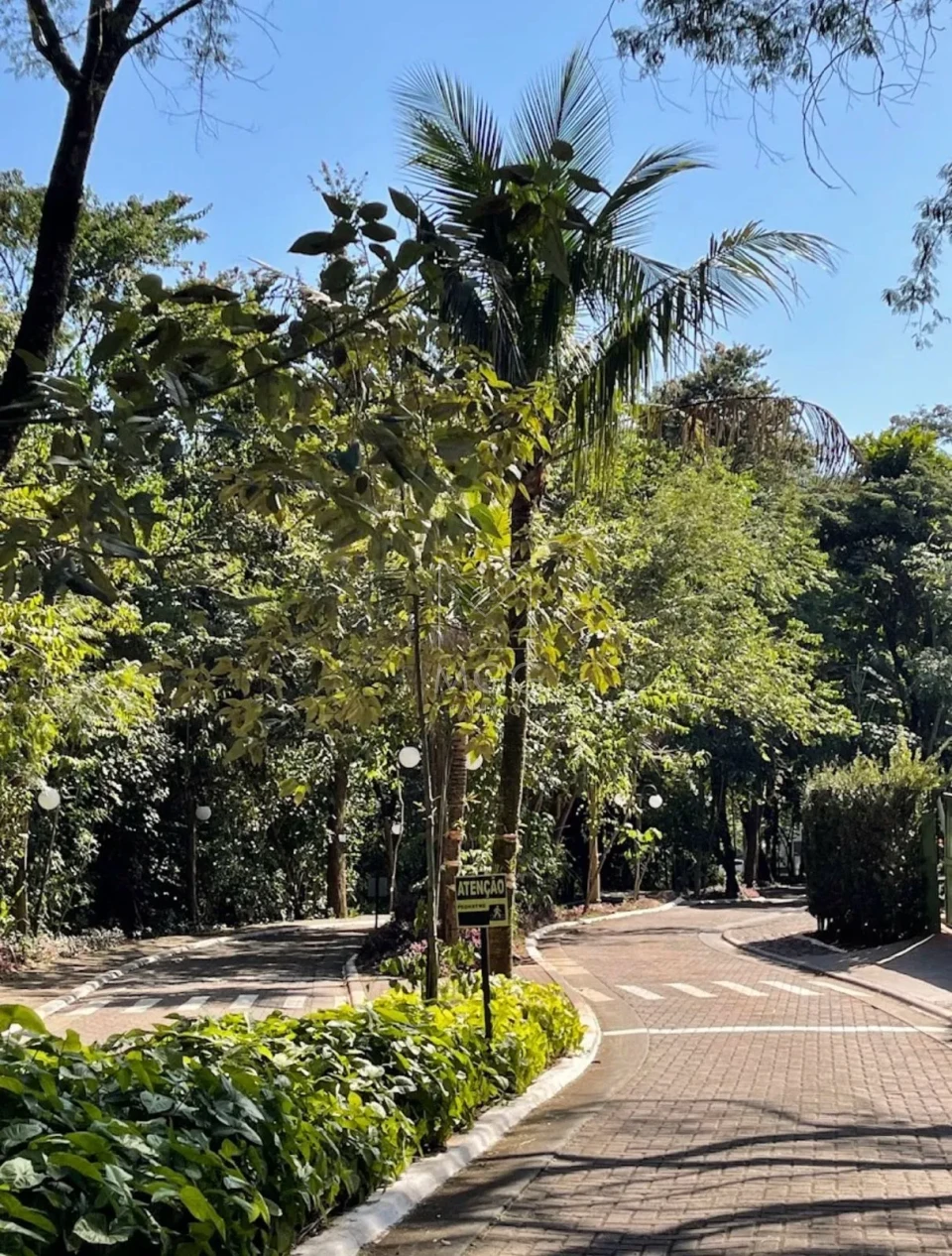 CASA CONDOMÍNIO ROYAL FOREST
