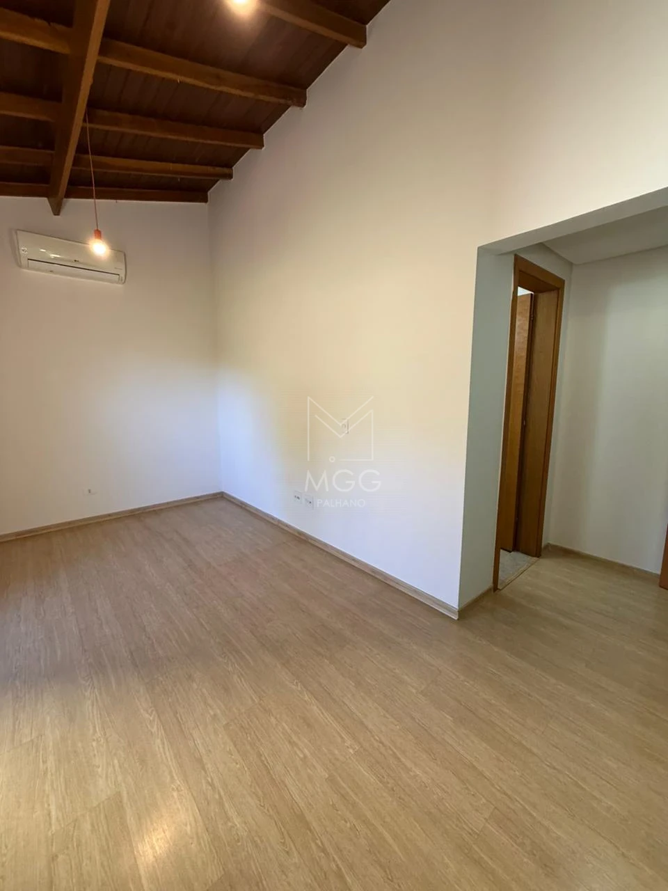 CASA CONDOMÍNIO ROYAL FOREST