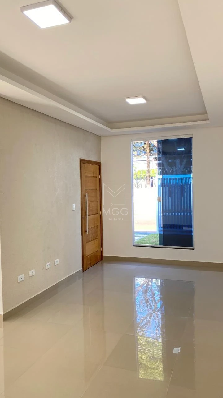 CASA À  VENDA NO JARDIM SABARÁ
