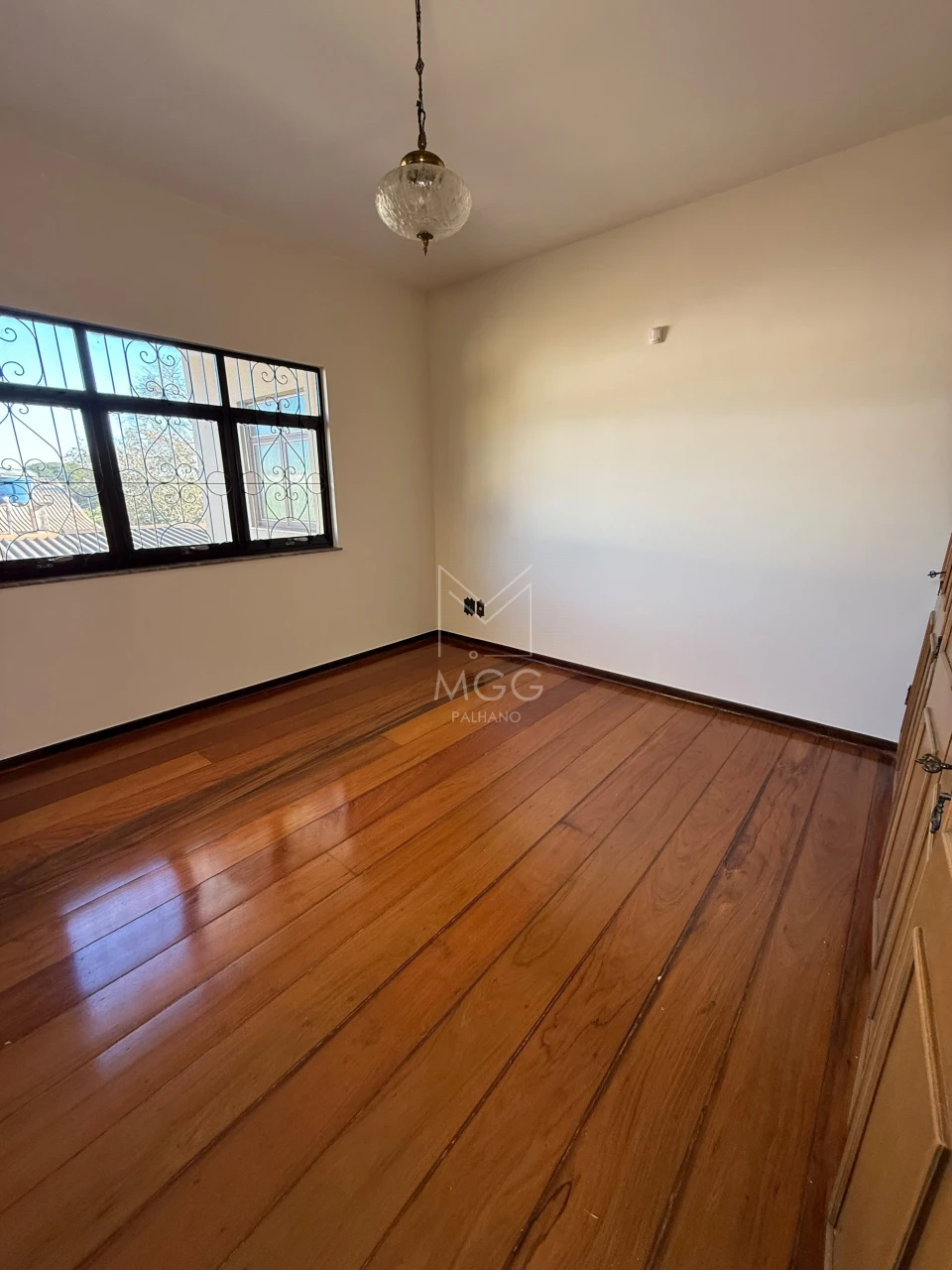 Casa na Rua Deputado Nilson Ribas, nº 1173