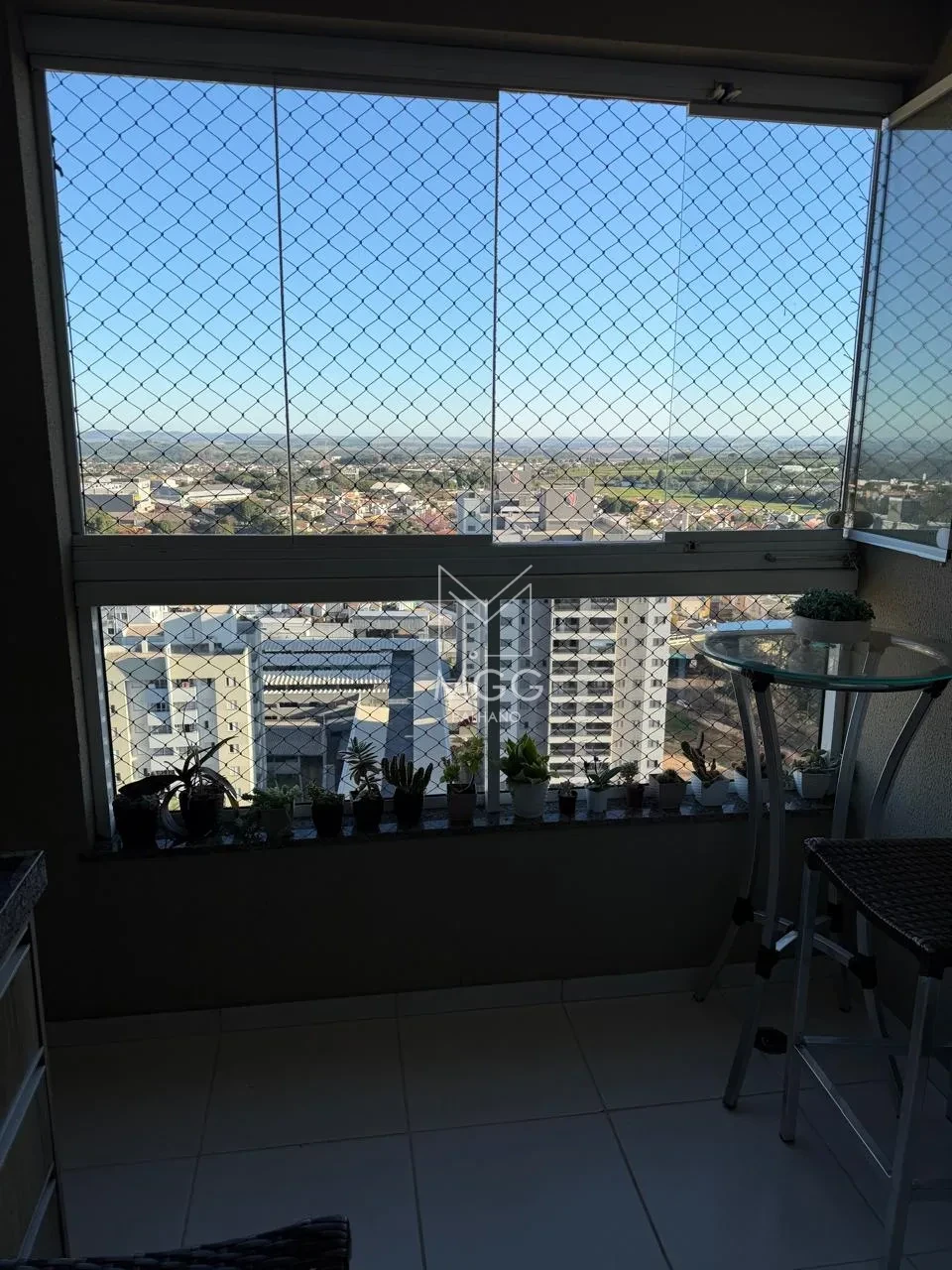 APARTAMENTO EDIFÍCIO TORRES INGLATERRA