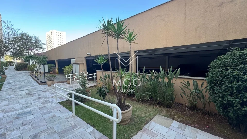 APARTAMENTO EDIFÍCIO PIAZZA DI ROMA