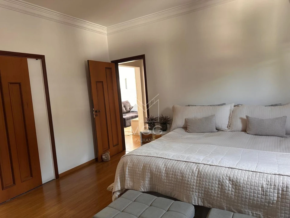 Casa em condomínio Alphaville Jacarandás