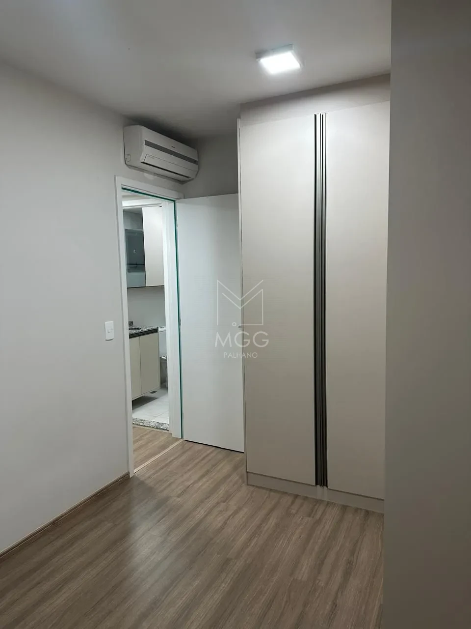 APARTAMENTO EDIFÍCIO CARMEL