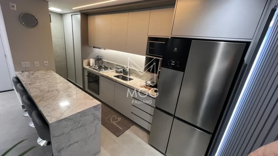 APARTAMENTO EDIFÍCIO JARDIM DE ESTER