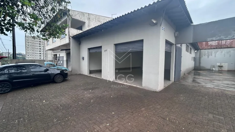 Salão Comercial Amplo com 300m² na Avenida Águia Imperial