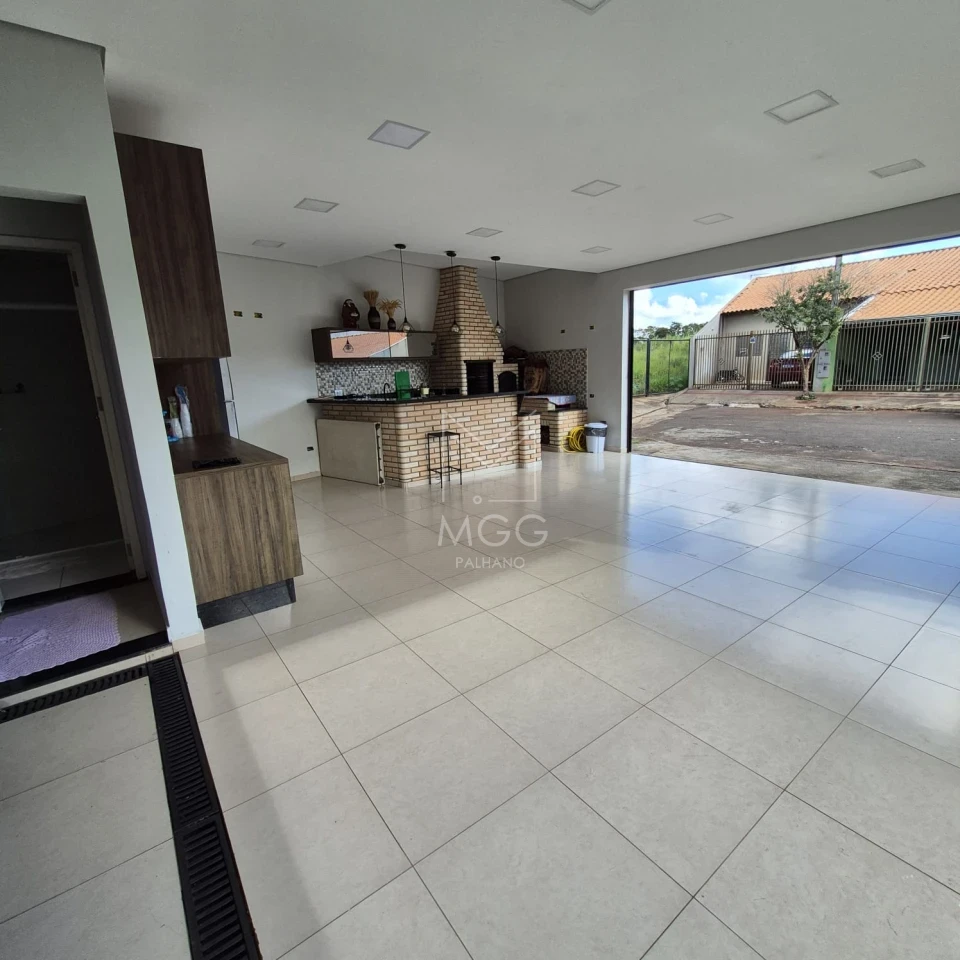 Casa à venda no Jd. Cafezal