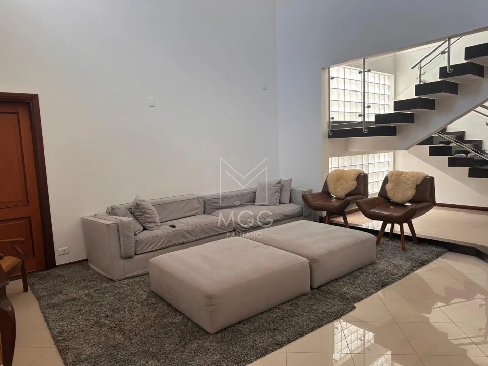 Casa em condomínio Alphaville Jacarandás