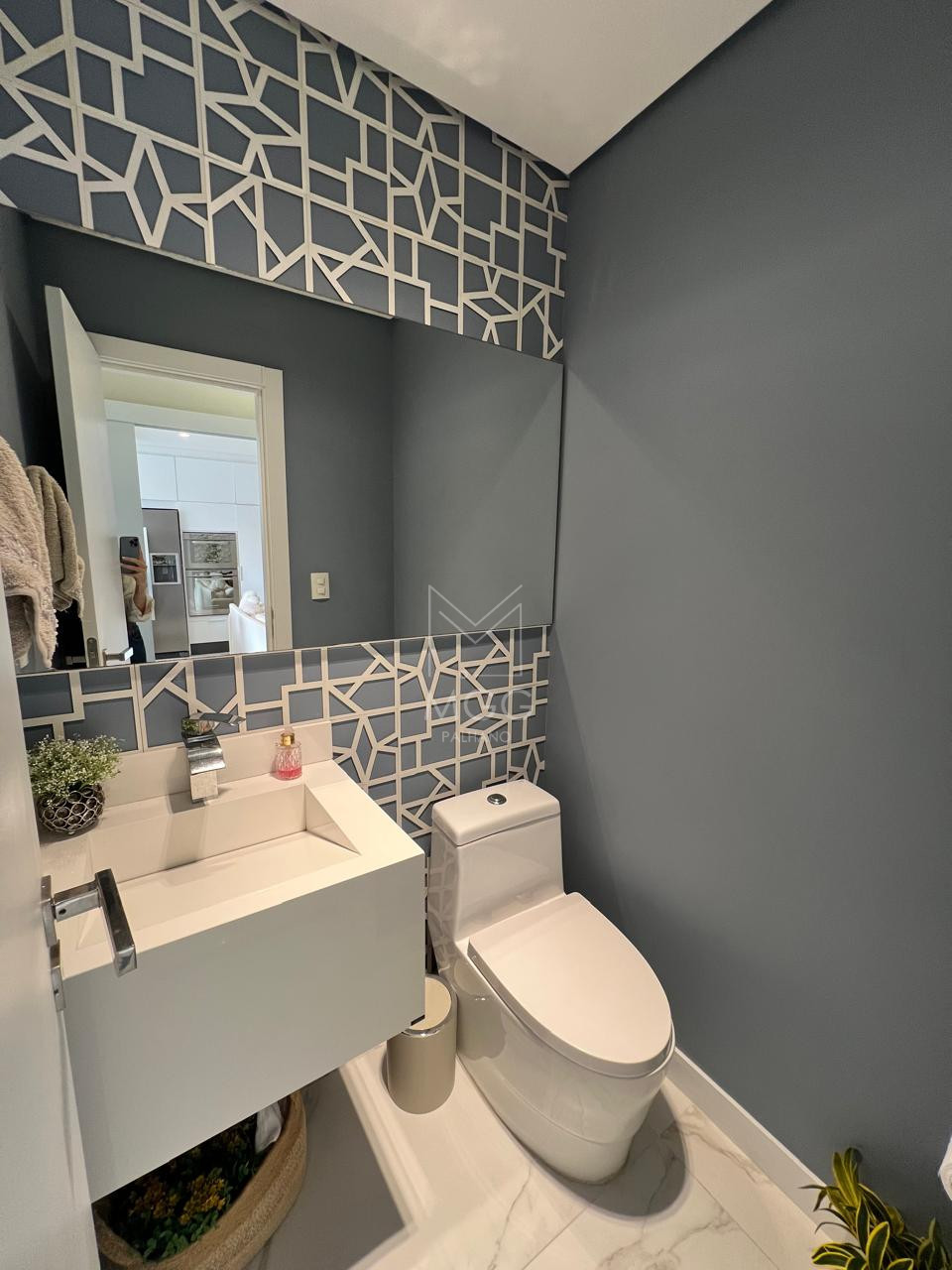 APARTAMENTO EDIFÍCIO ATMOS BEACH