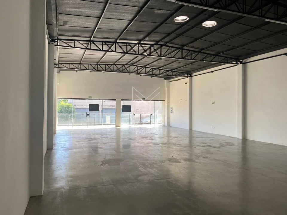 Salões comerciais Zona norte/ perto Saul Elkind