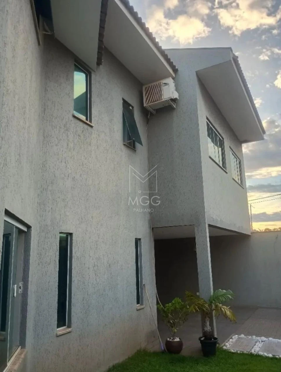 CASA JARDIM ALVORADA CAMBÉ