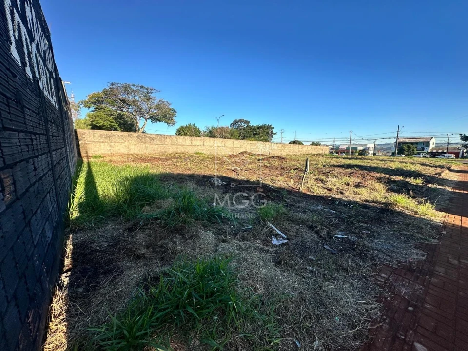 Terreno Comercial ZC3 na Av. Guilherme de Almeida