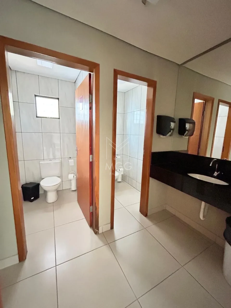 APARTAMENTO EDIFÍCIO CAVIÚNA