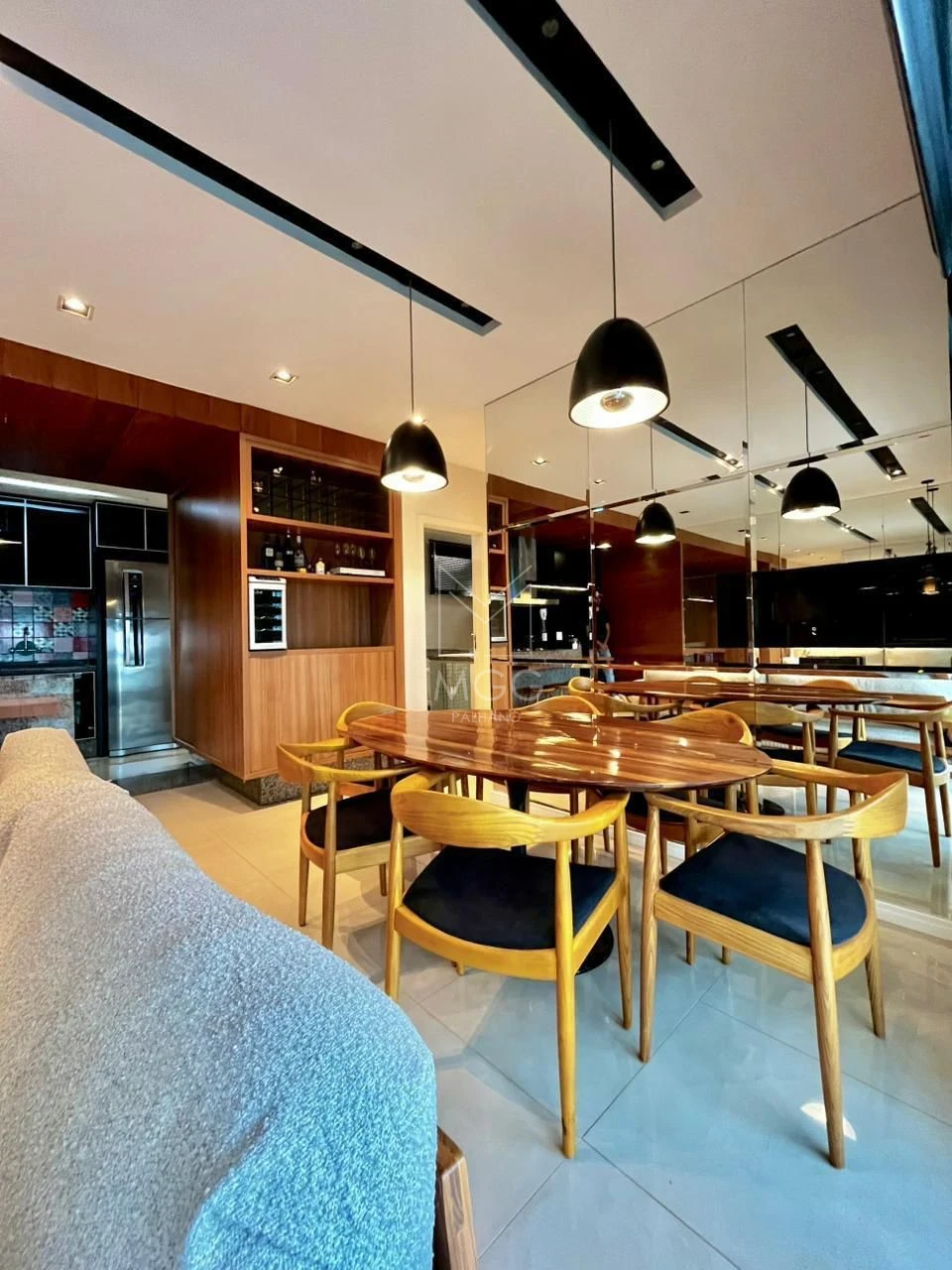 APARTAMENTO EDIFÍCIO MAISON MURANO