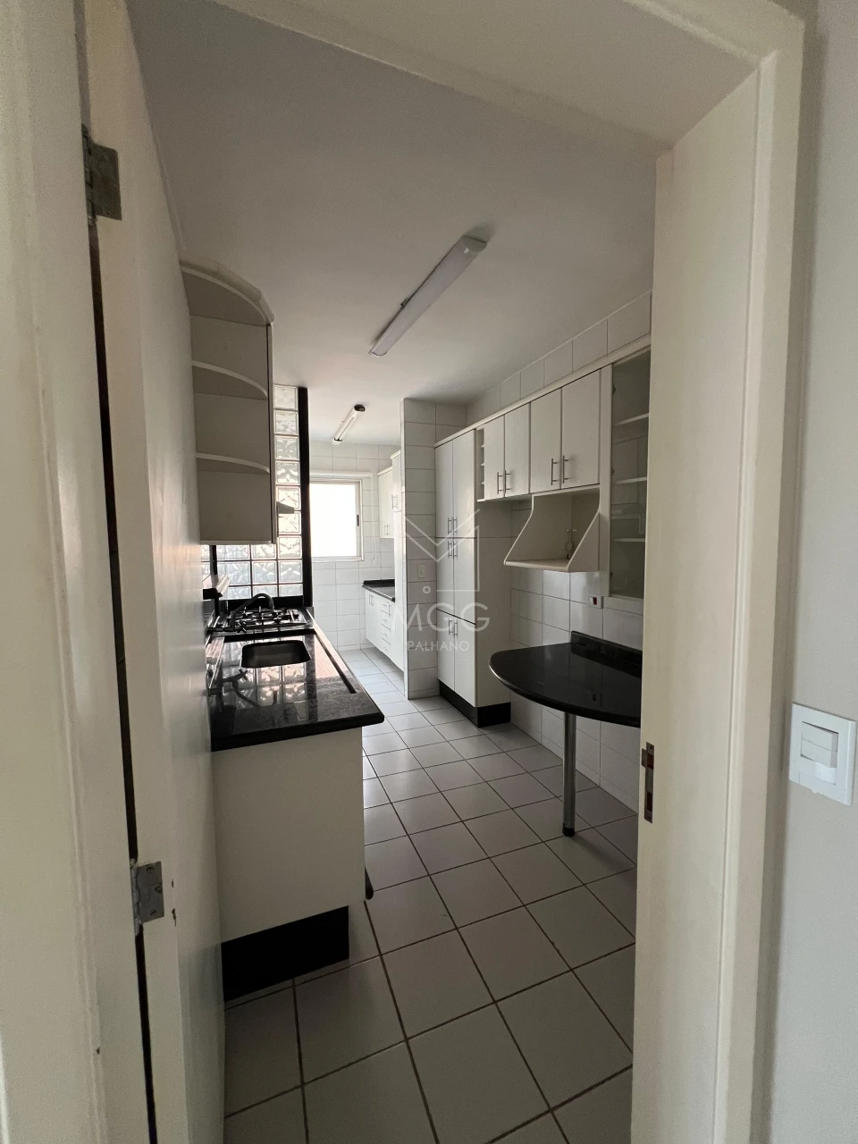 APARTAMENTO EDIFÍCIO PORTOBELLO