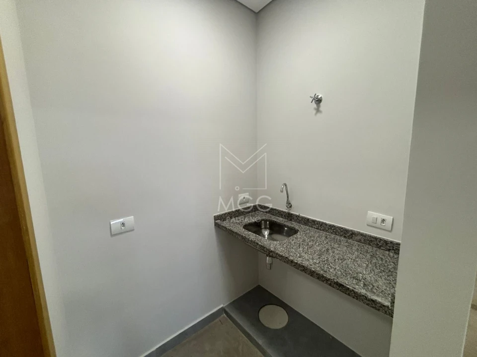 Imóvel comercial Localizado no Bairro do Cafezal