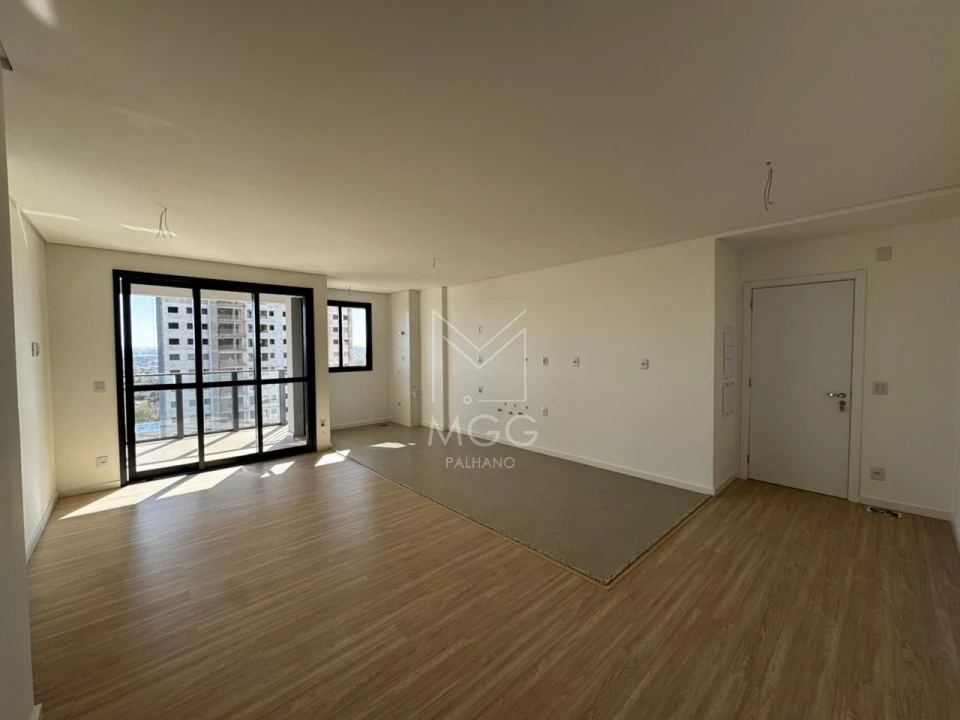 APARTAMENTO EDIFÍCIO SENSE