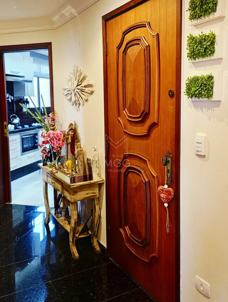 APARTAMENTO EDIFÍCIO FLORESTA NEGRA