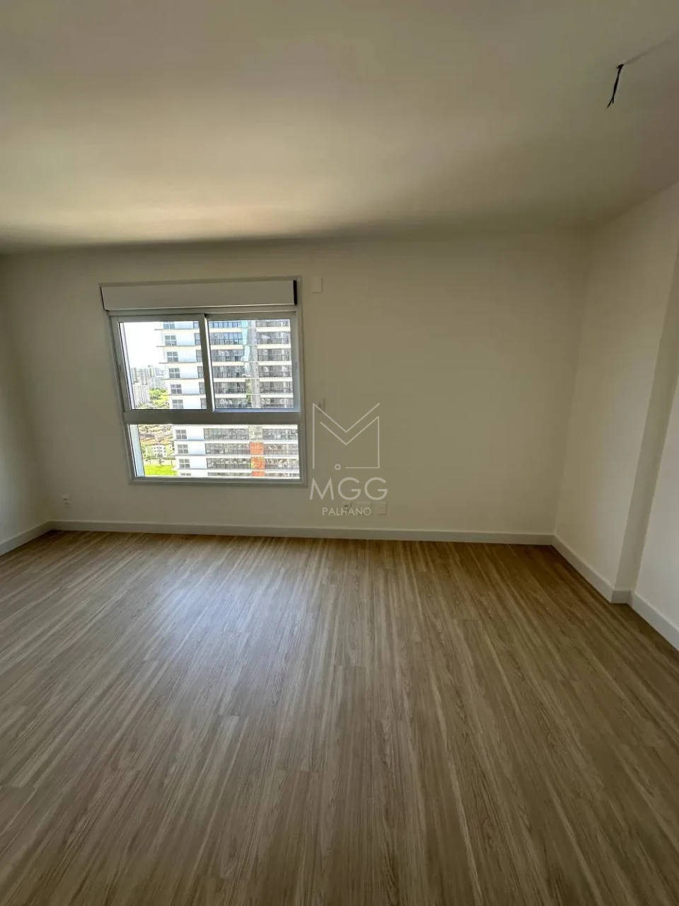 APARTAMENTO EDIFÍCIO HAUSE