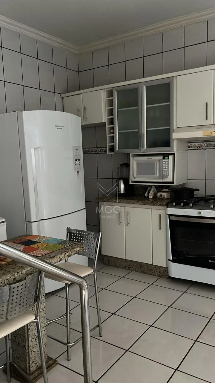 Casa À Venda E Locação Centro Andirá