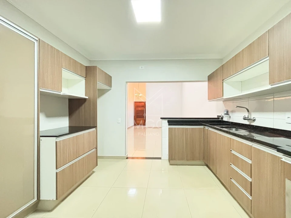 CONDOMÍNIO GOLDEN HILL