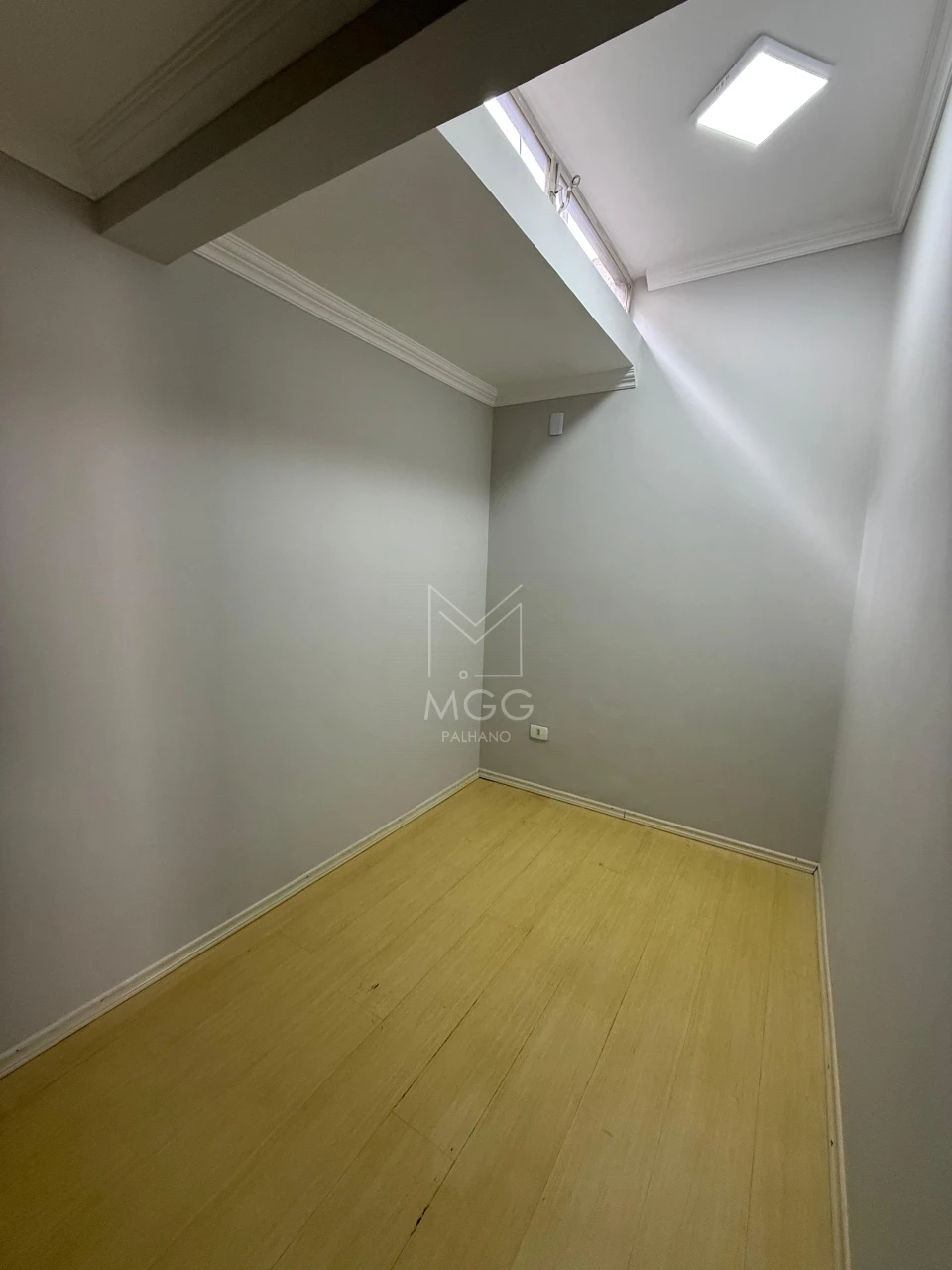 CASA COMERCIAL OU RESIDENCIAL RUA PARANAGUÁ