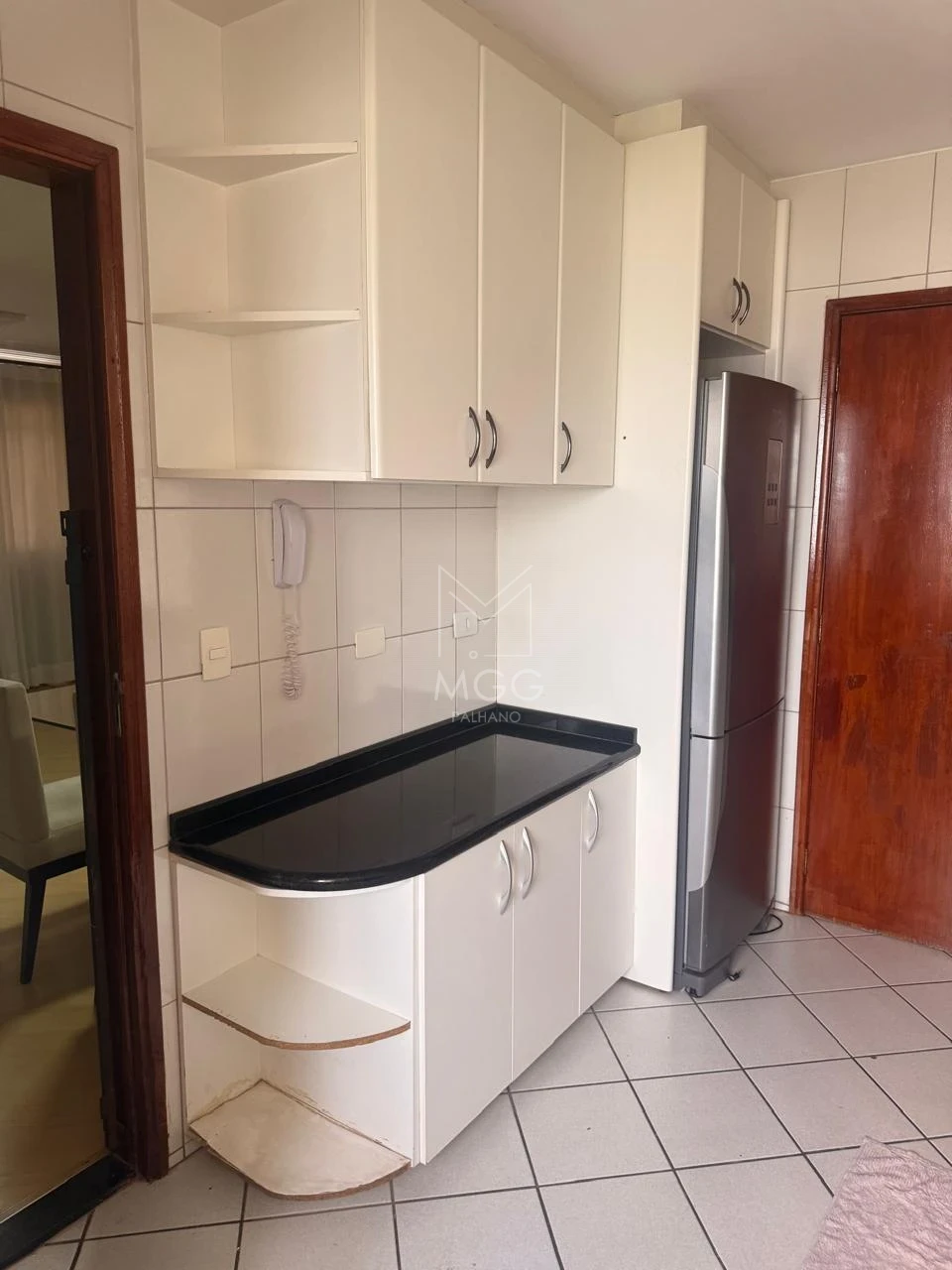 APARTAMENTO RESIDENCIAL DO LAGO 1