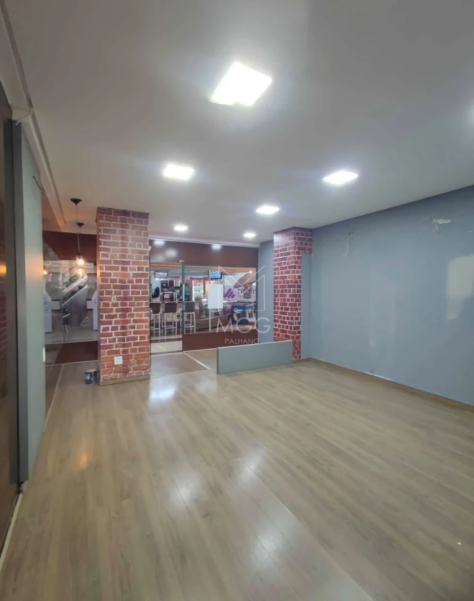 SALA COMERCIAL OSCAR FUGANTI