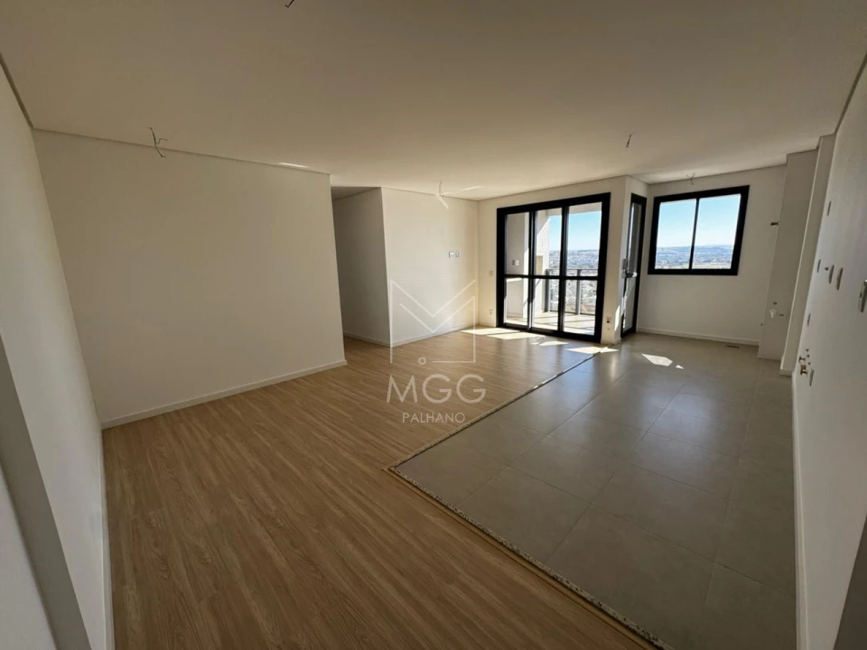 APARTAMENTO EDIFÍCIO SENSE