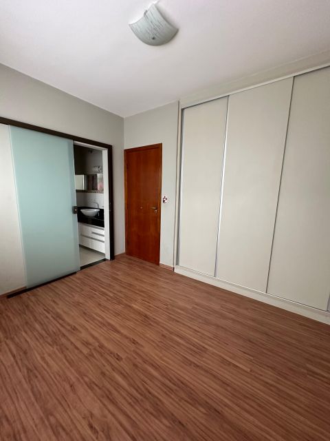 Casa - Condomínio Royal Forest