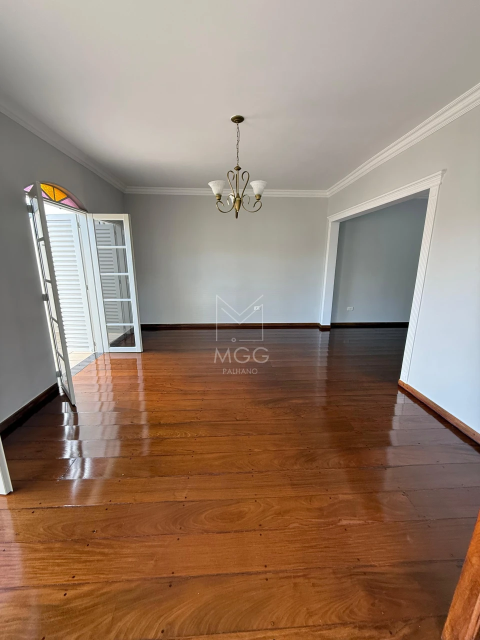 CASA COMERCIAL OU RESIDENCIAL RUA PARANAGUÁ