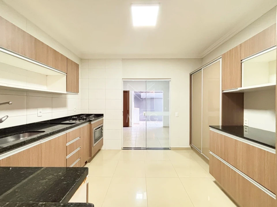 CONDOMÍNIO GOLDEN HILL