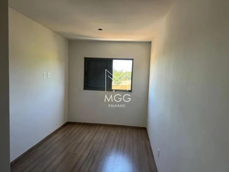 APARTAMENTO EDIFÍCIO CARMEL