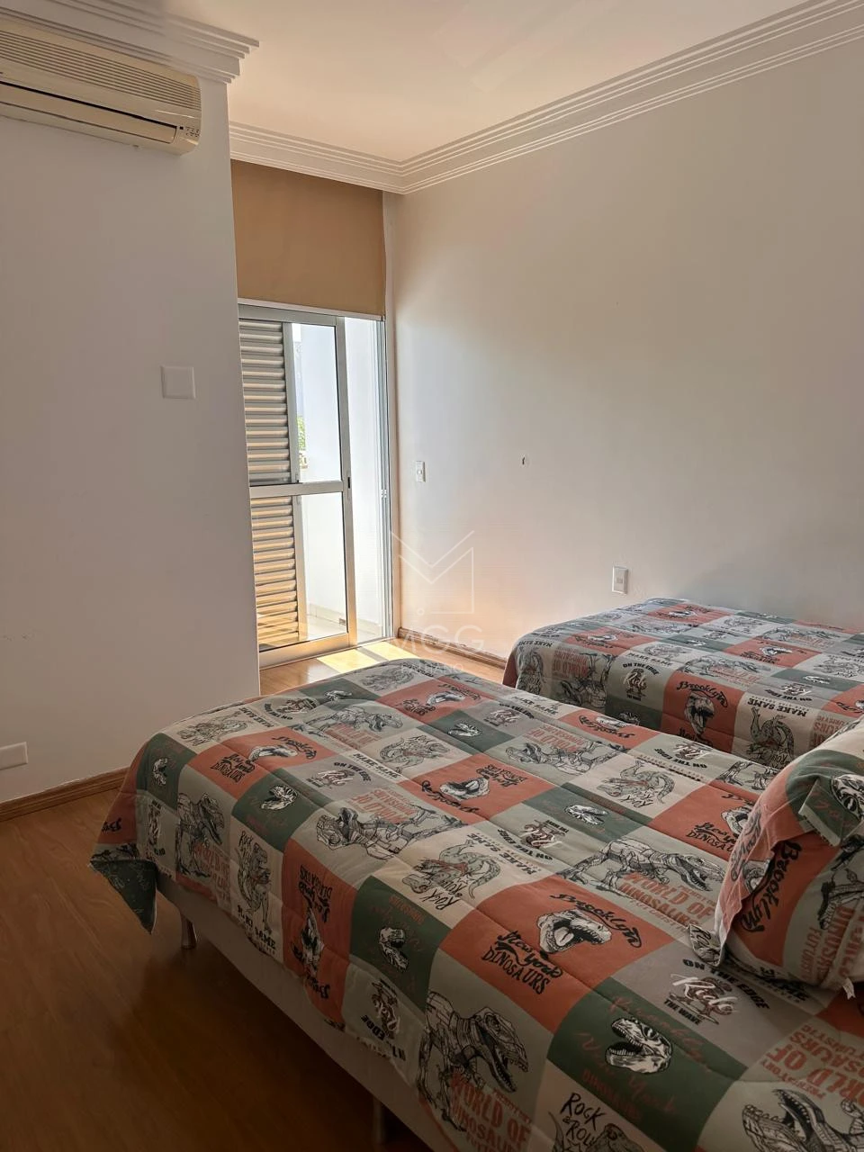 Casa em condomínio Alphaville Jacarandás