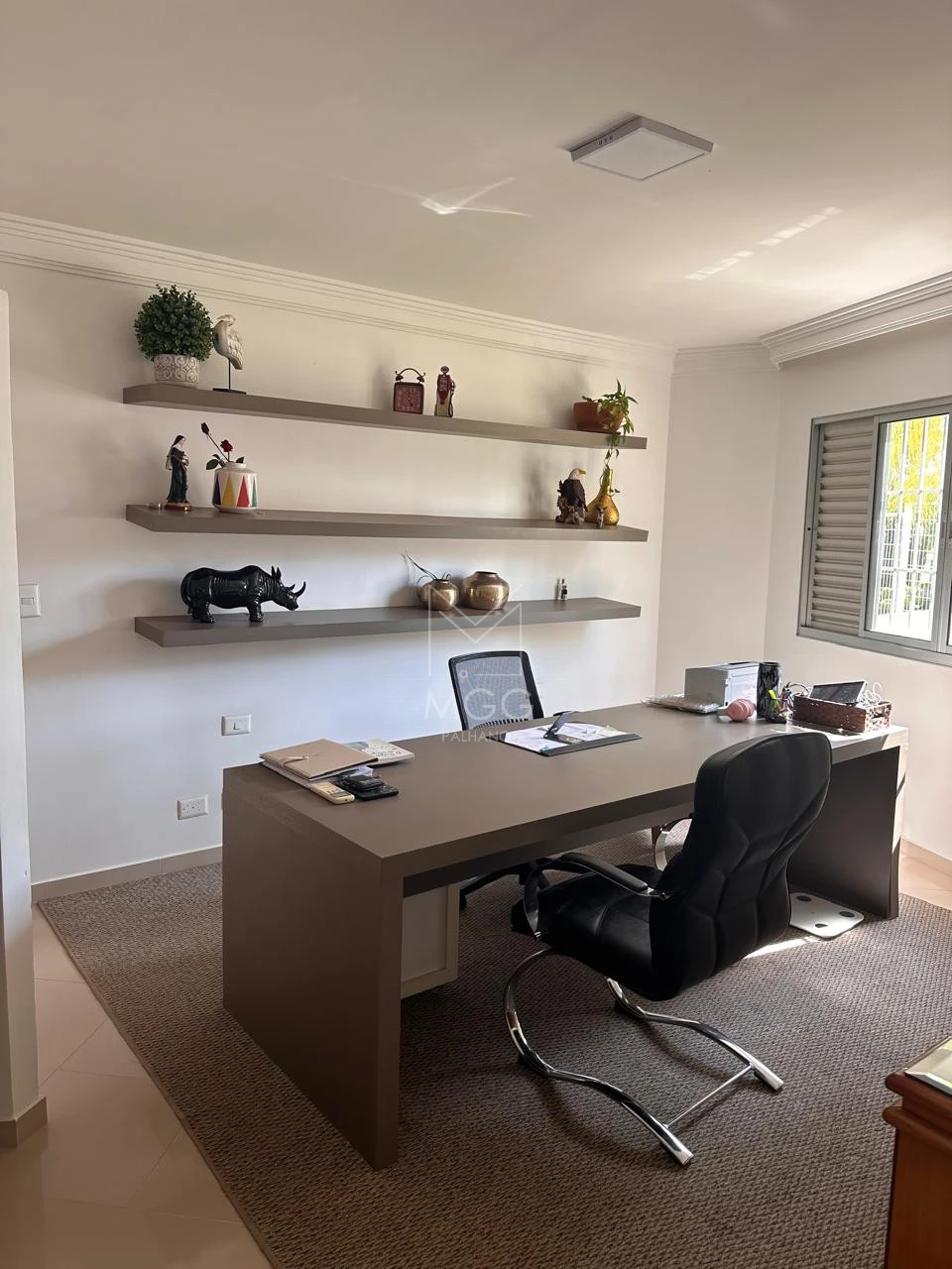 Casa em condomínio Alphaville Jacarandás