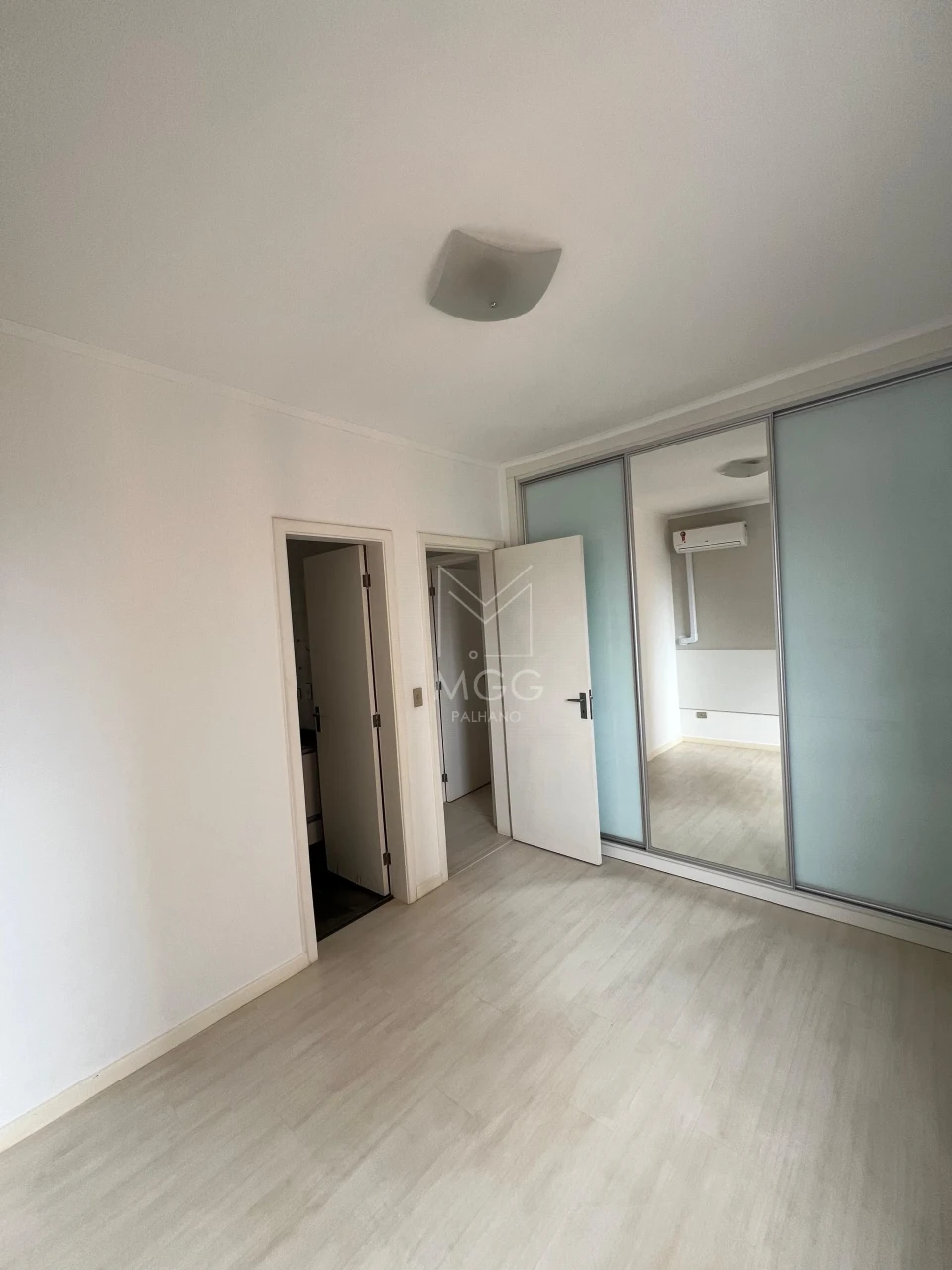 APARTAMENTO EDIFÍCIO PORTOBELLO