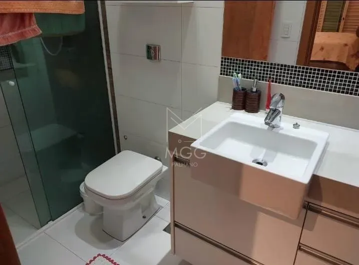 CASA CONDOMÍNIO ARAÇARI