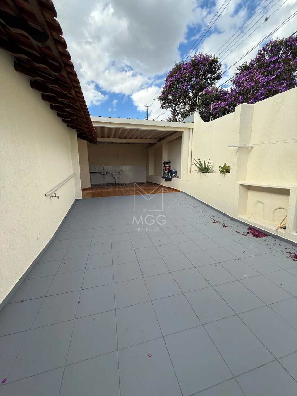 CASA COMERCIAL OU RESIDENCIAL RUA PARANAGUÁ