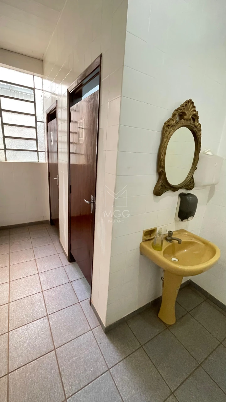 PRÉDIO COMERCIAL RUA BELO HORIZONTE