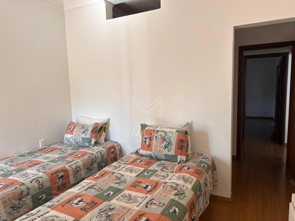 Casa em condomínio Alphaville Jacarandás