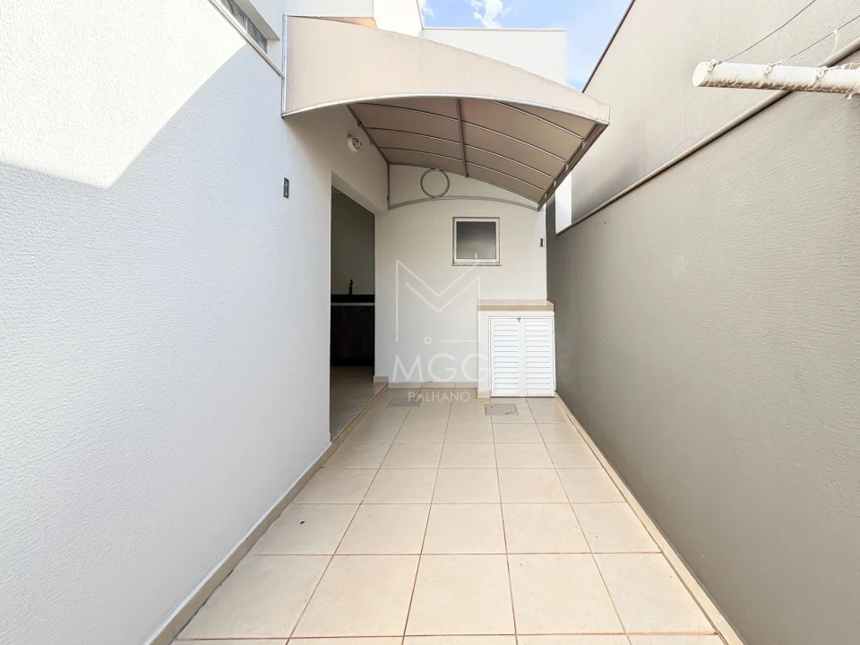 CONDOMÍNIO GOLDEN HILL