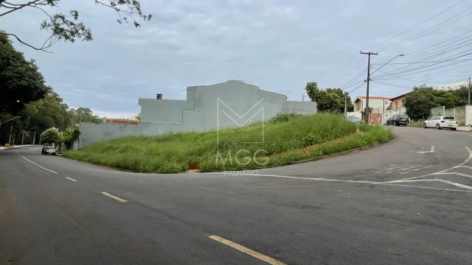 TERRENO PRÓXIMO AV. MARINGÁ