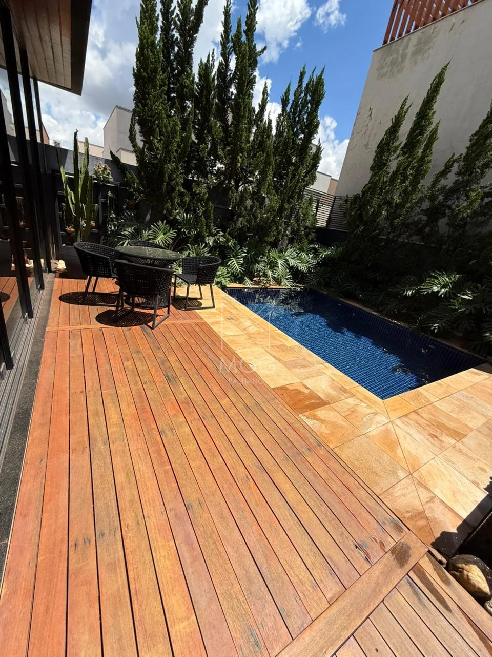 Condomínio Royal Forest