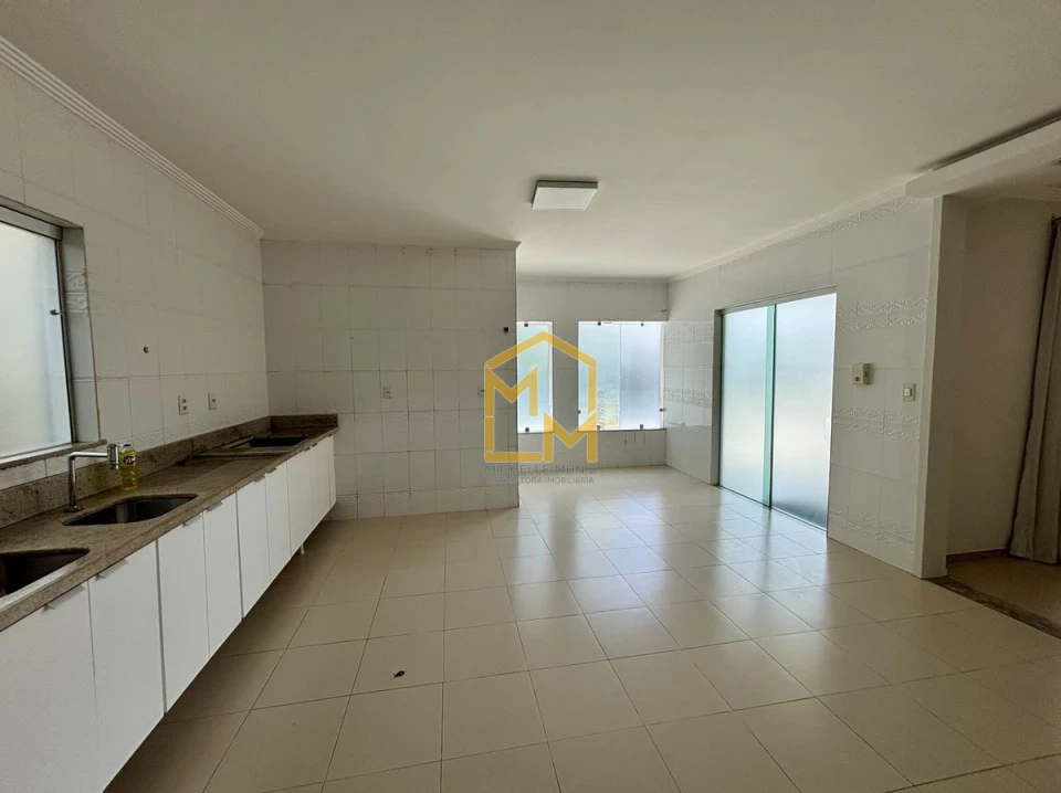 Imagens do imóveis Greenville 1 Casa com piscina e 4 suítes