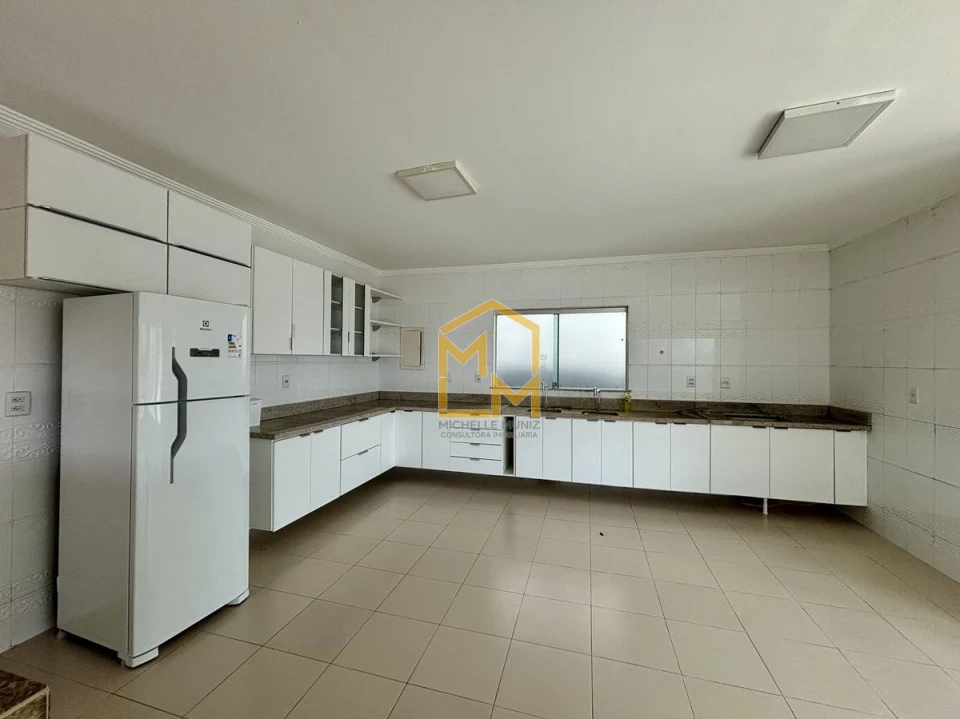 Imagens do imóveis Greenville 1 Casa com piscina e 4 suítes