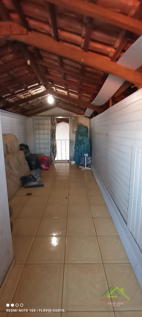 Casa com 4 quartos e 2 suítes Imagens do imóveis Casa com 4 quartos e 2 suítes