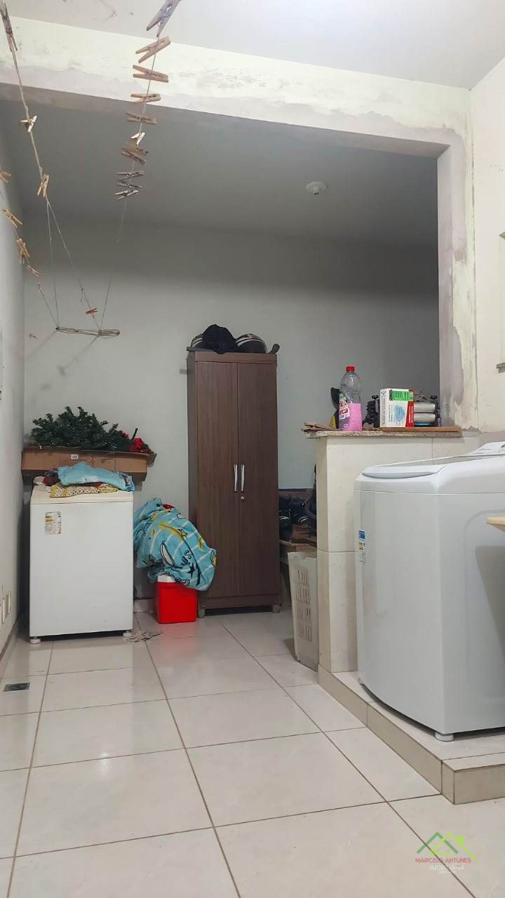Casa com 2 suíte, uma com closet Imagens do imóveis Casa com 2 suíte, uma com closet