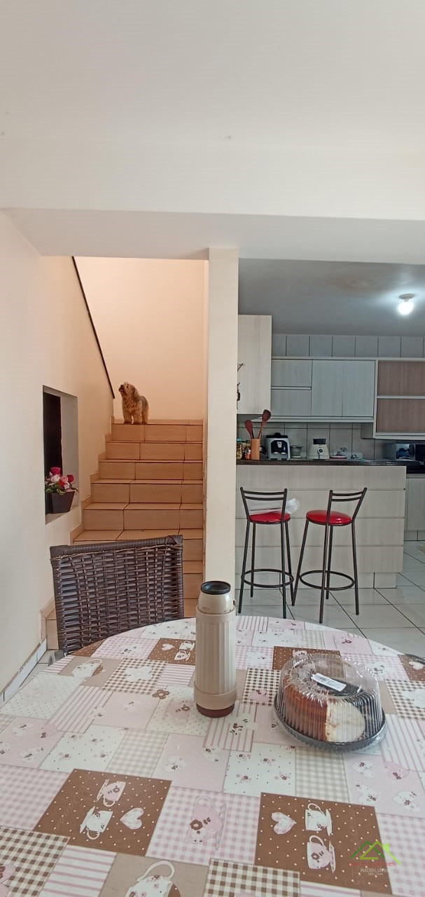 Casa com 3 quartos e 1 suíte e piscina em Cambé/PR Imagens do imóveis Casa com 3 quartos e 1 suíte e piscina em Cambé/PR